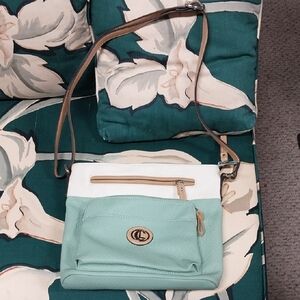 CarryLand Two-Tone Shoulder Bag